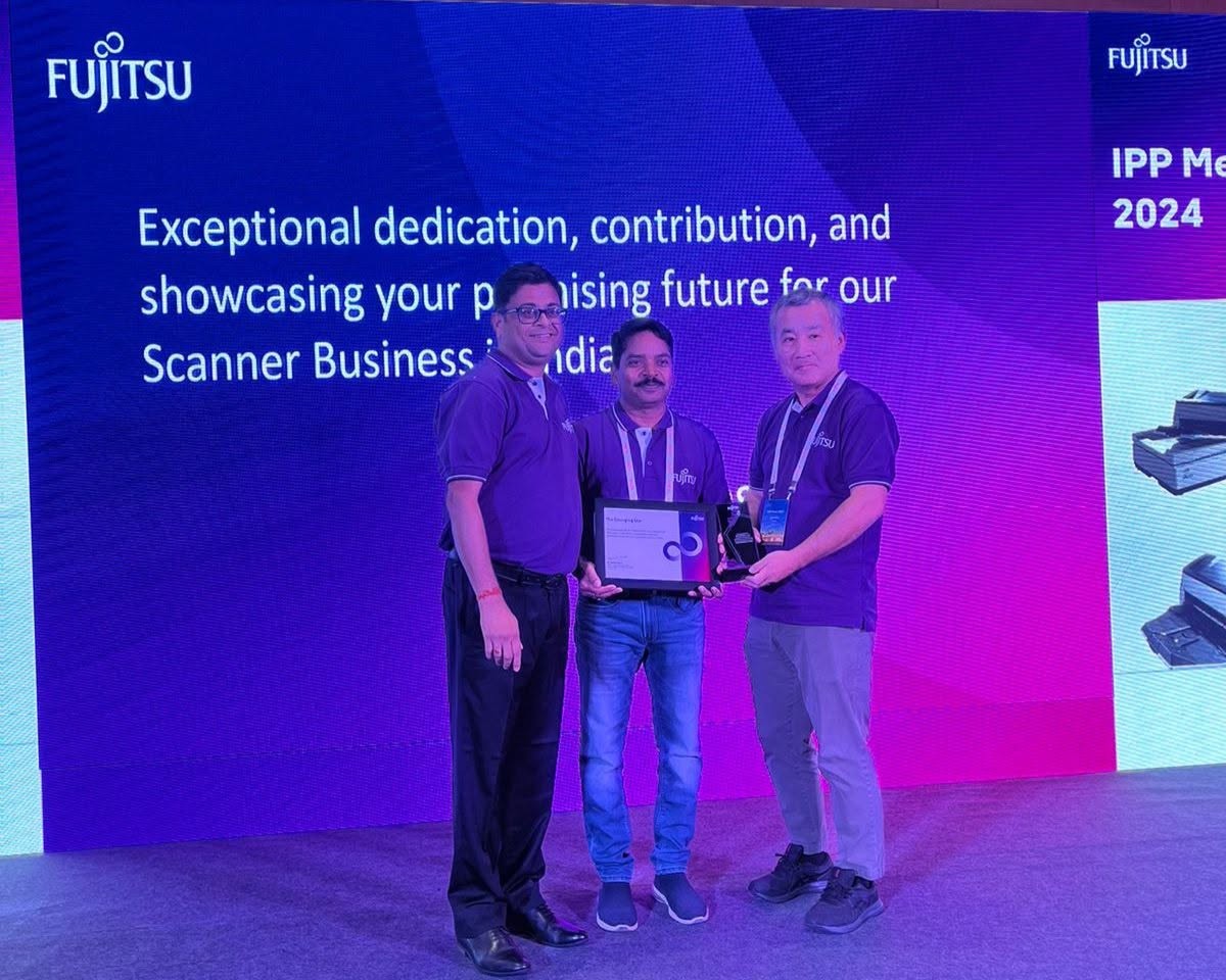 SP IT Services being honoured at Fujitsu IPP Meet 2024-25, Kerala